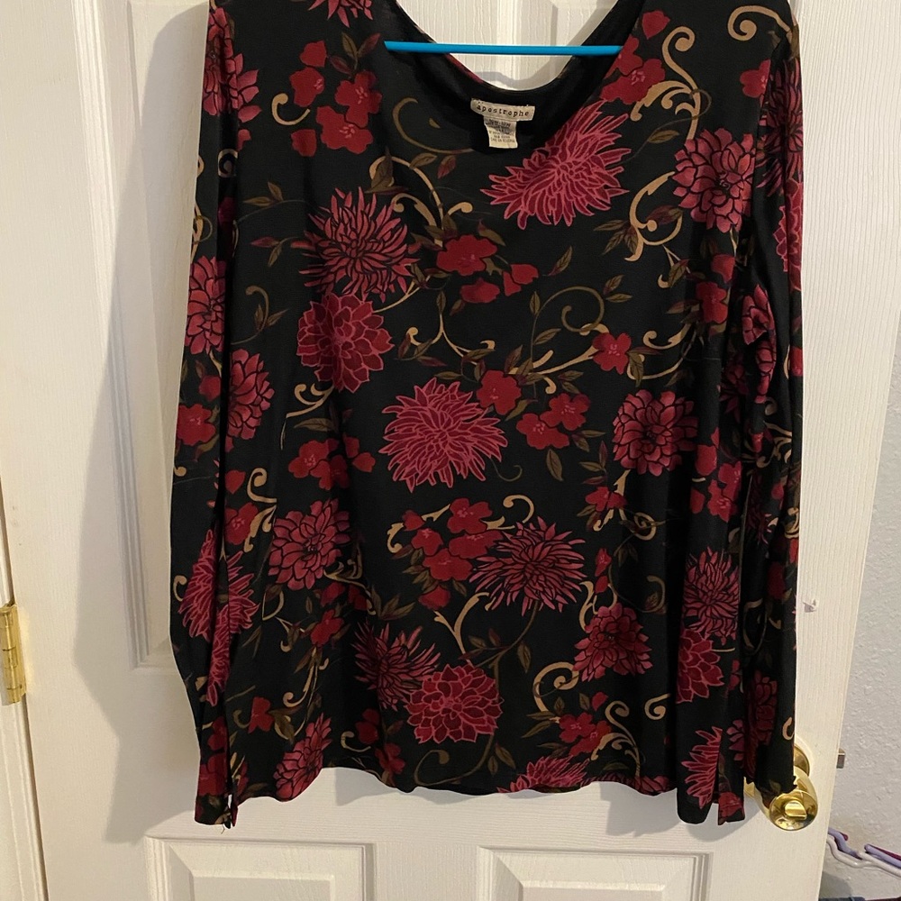 Women’s dressy top for work out evening out